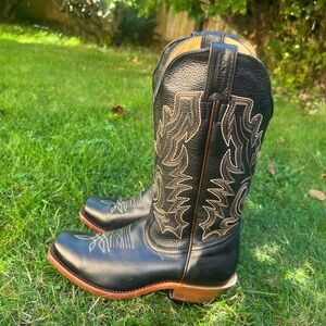 Black Leather Women's Winter Boots